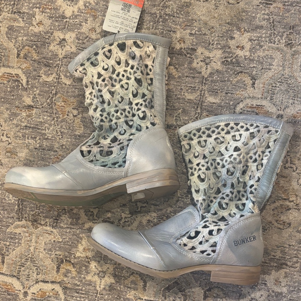 Women's crochet and leather Boots